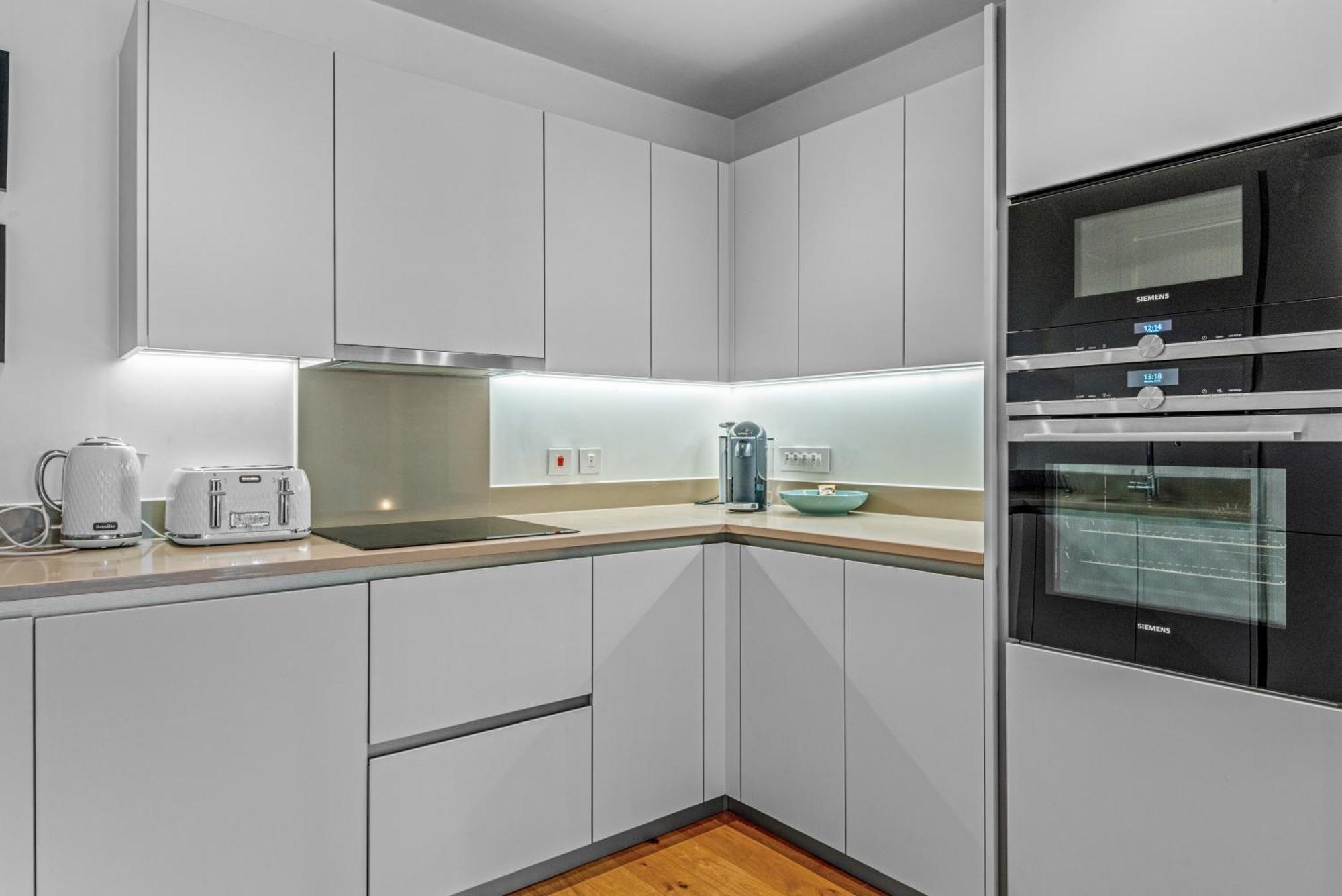 Londwell, Heart Of Notting Hill, Balcony Suite Luxury Londen Buitenkant foto